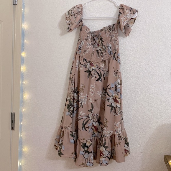 Super cute pink floral dress - Picture 2 of 2